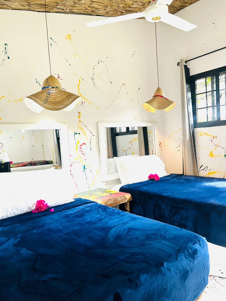 Art cabin bedroom interior